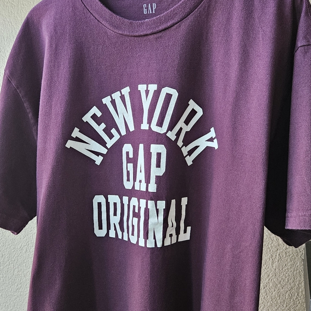 GAP Purple Graphic T-Shirt XL - Picture 3 of 4